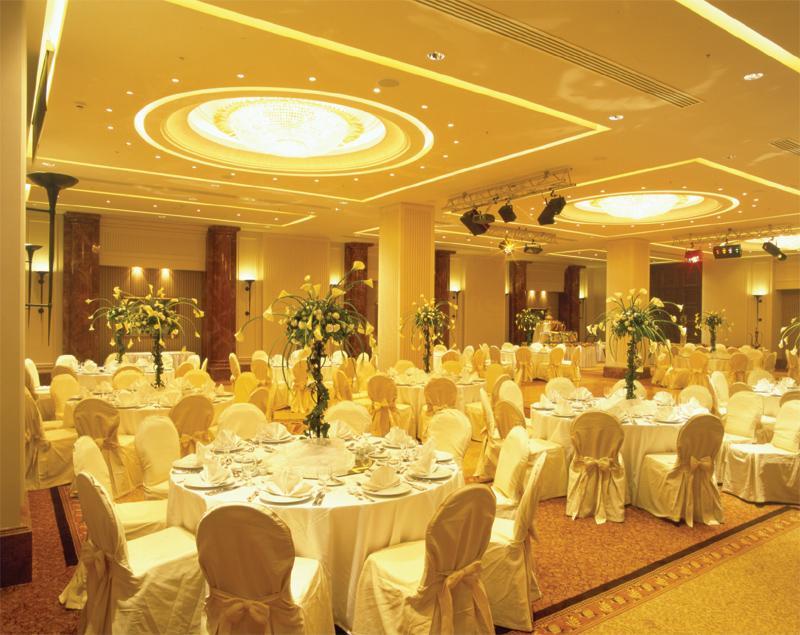 Ramada Plaza By Wyndham Beirut Raouche Hotel Eksteriør billede