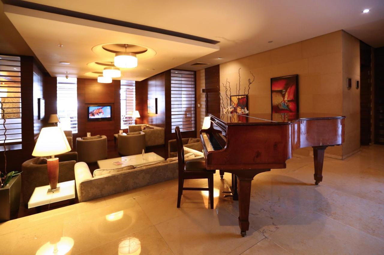 Ramada Plaza By Wyndham Beirut Raouche Hotel Eksteriør billede